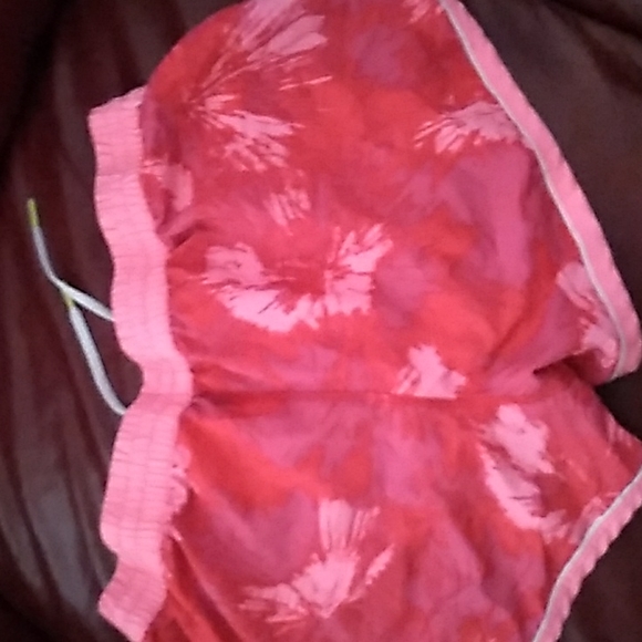 Running shorts - Picture 2 of 3